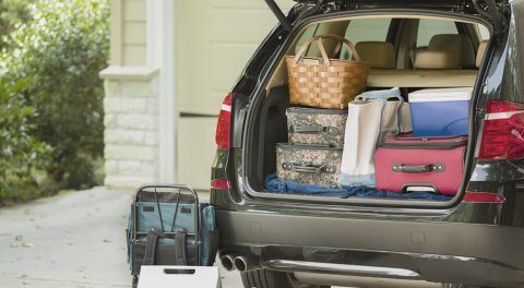 se puede llevar equipaje en los asientos del coche organizar maletero