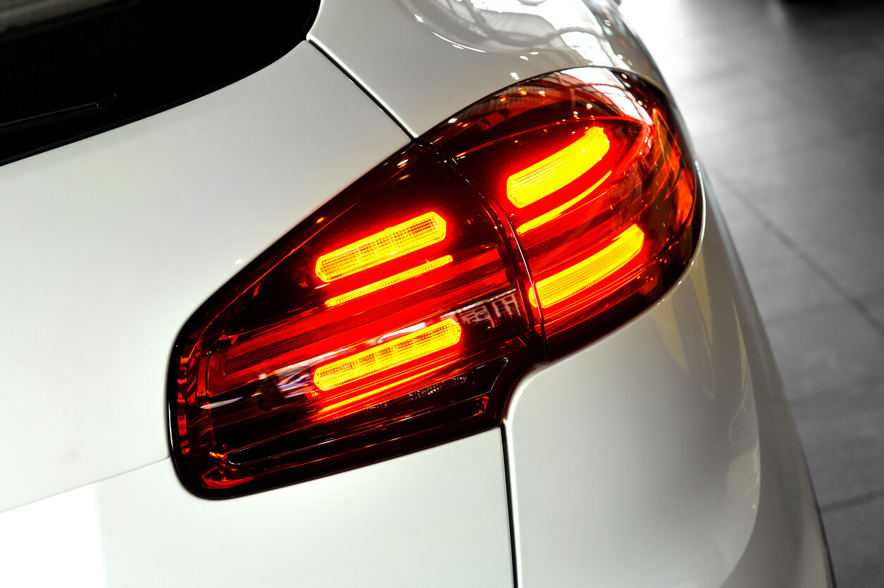 tipos de luces en el coche