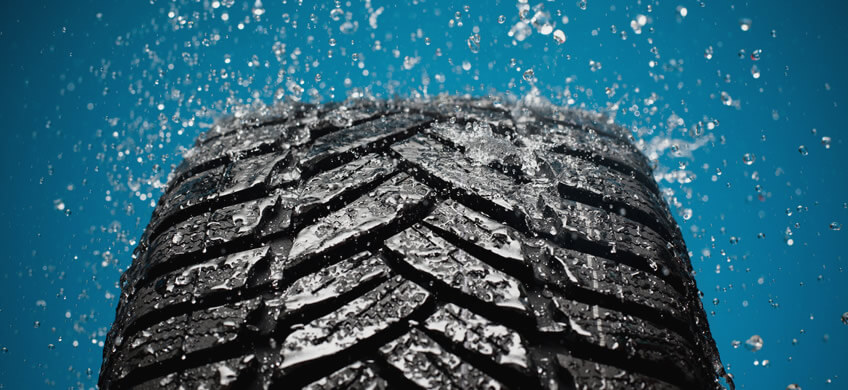 que es el aquaplaning