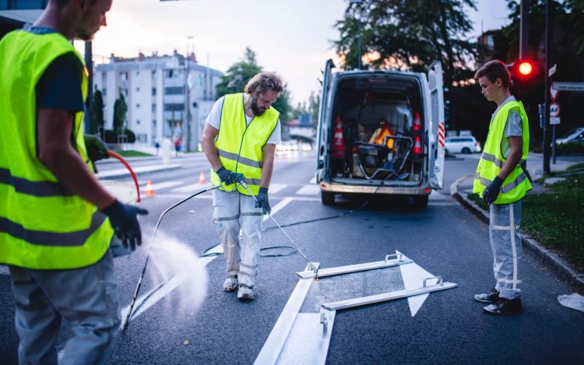 Señalización horizontal: cómo hacemos el mantenimiento