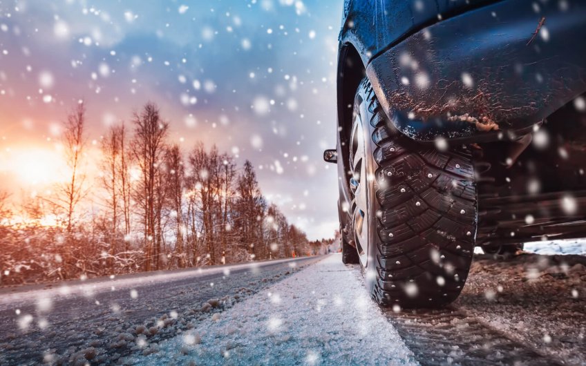 cómo debes conducir con nieve