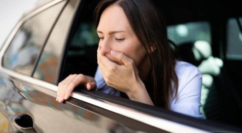como no marearse en el coche