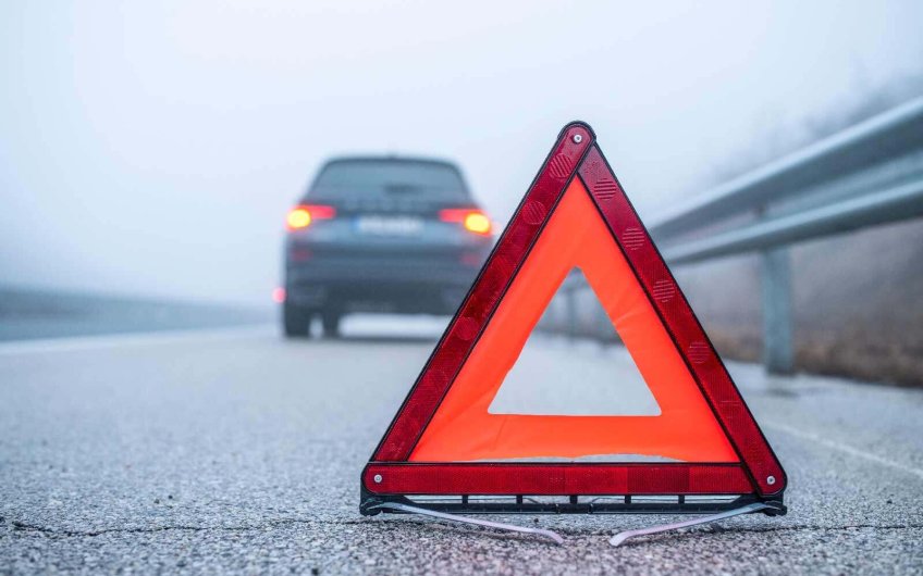 Luz de emergencia: ¿es aconsejable llevar una en el habitáculo del coche?