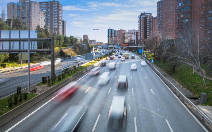 Carreteras de hormigón o asfalto