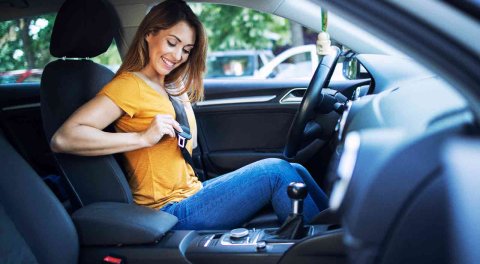 Consecuencias sentarse mal en el coche