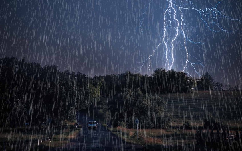 Conducir con tormenta eléctrica