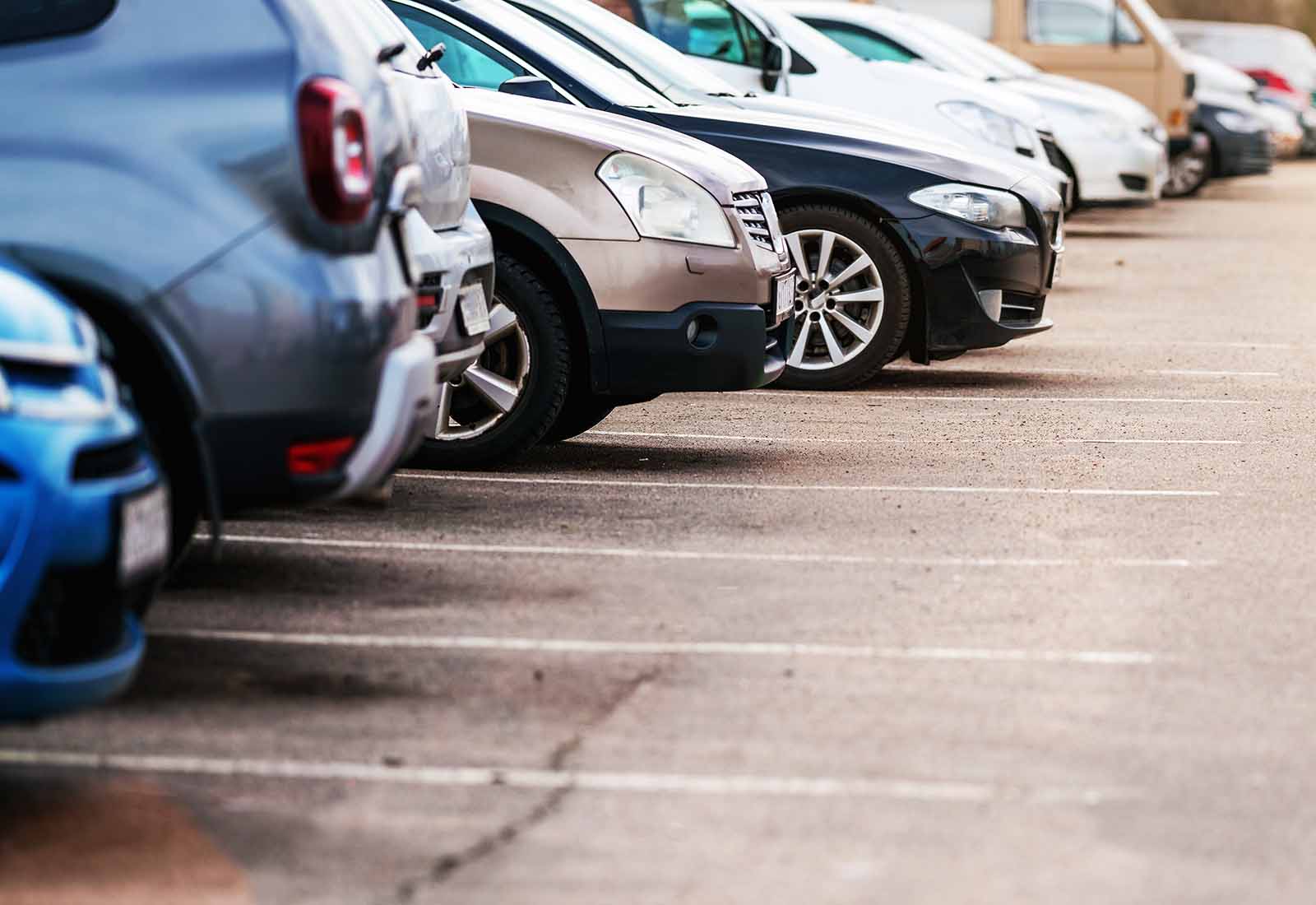 se puede aparcar en dirección contraria se puede aparcar en dirección contraria