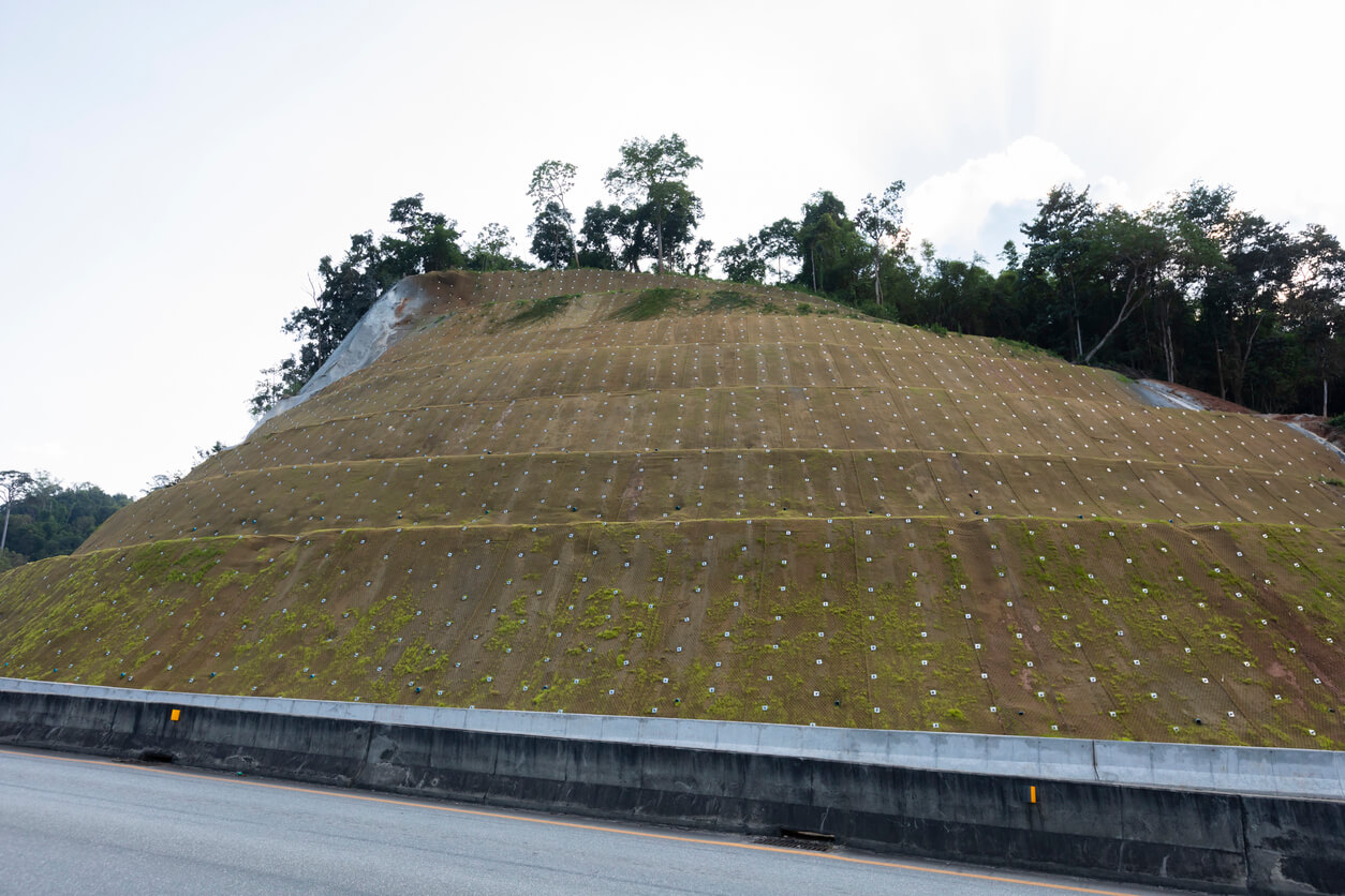 hidrosiembra en taludes hidrosiembra en taludes